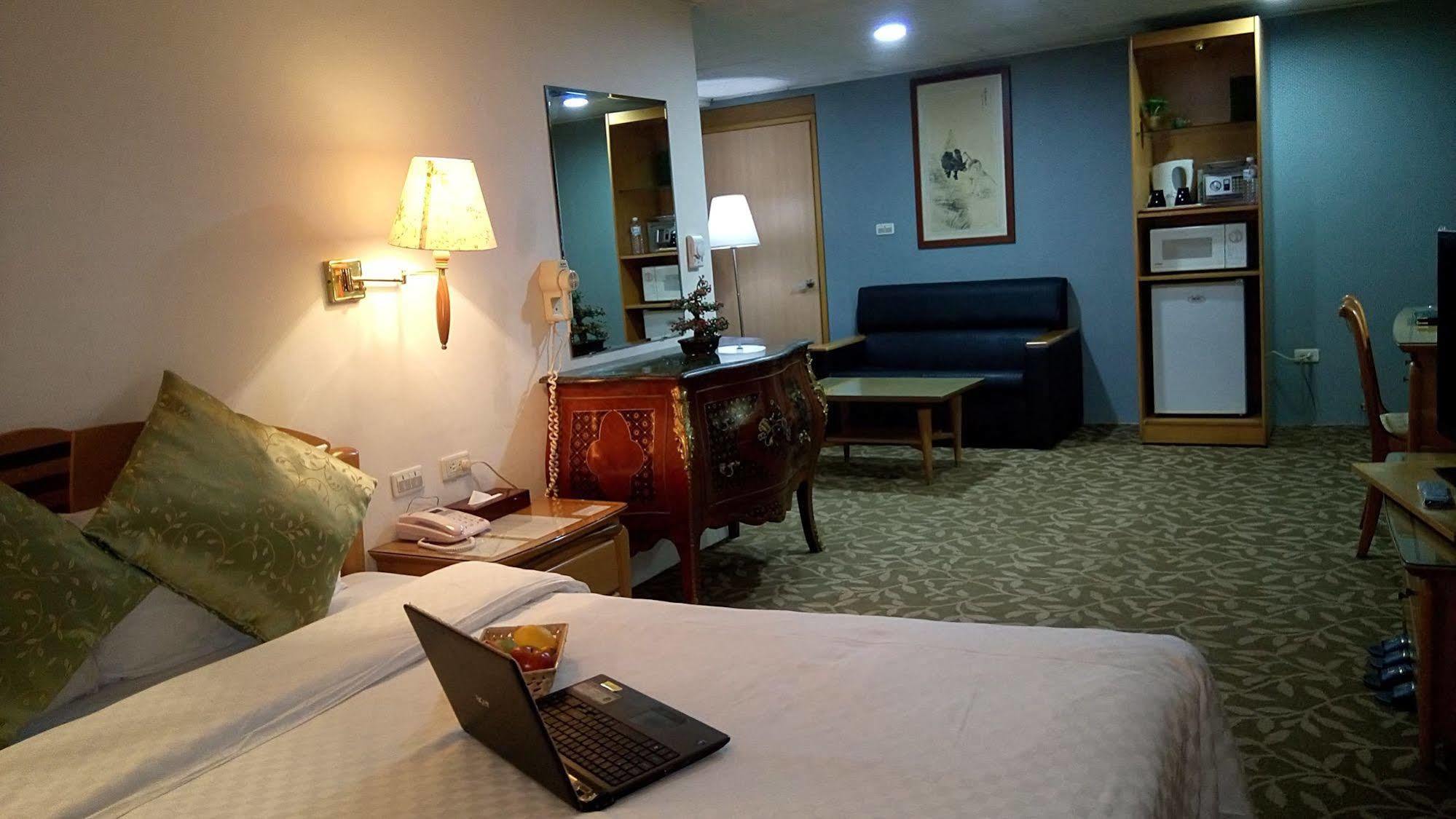 Berkeley Business Hotel Zhongzheng Hsinchu Luaran gambar