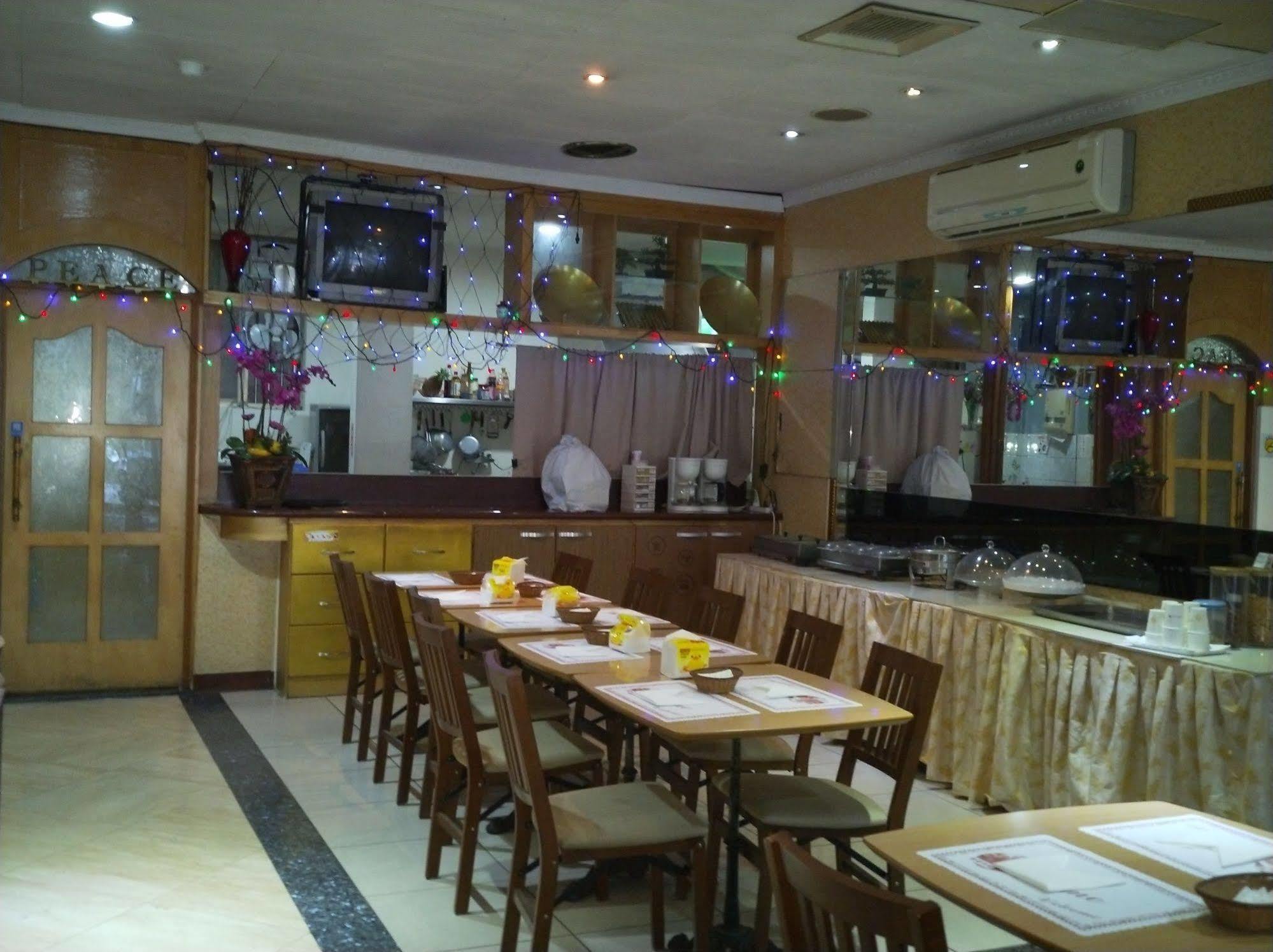 Berkeley Business Hotel Zhongzheng Hsinchu Luaran gambar