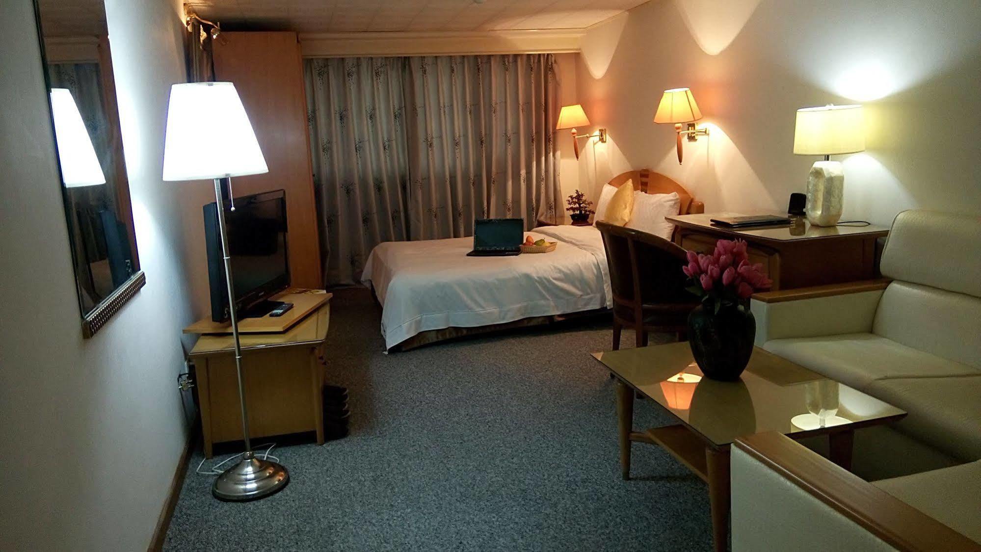 Berkeley Business Hotel Zhongzheng Hsinchu Luaran gambar