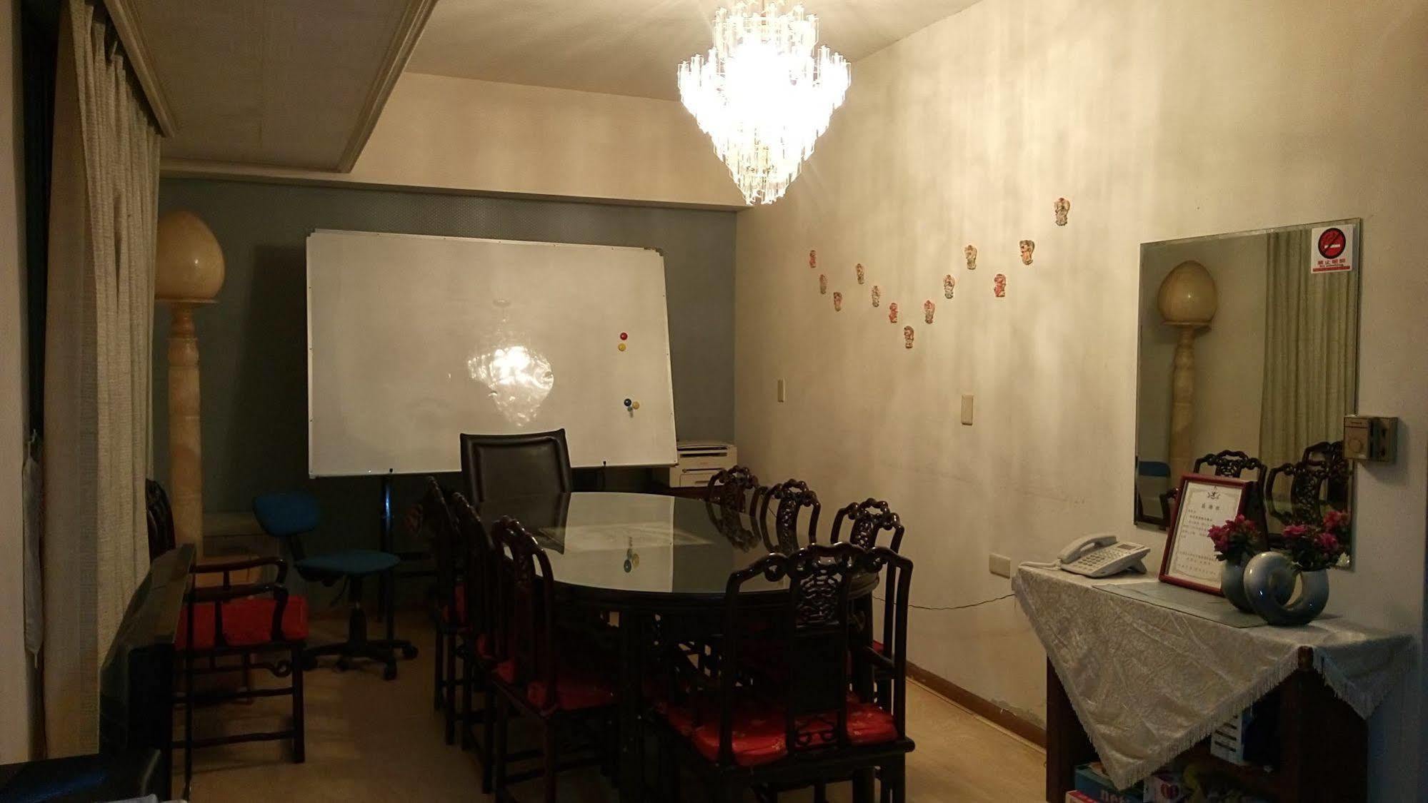 Berkeley Business Hotel Zhongzheng Hsinchu Luaran gambar