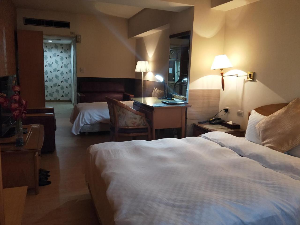 Berkeley Business Hotel Zhongzheng Hsinchu Luaran gambar